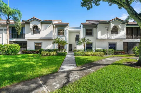 5439 Verona Drive #P