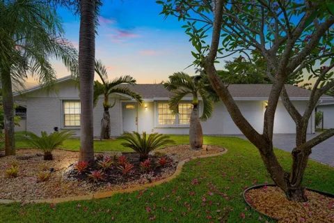 4091 Lakespur Circle