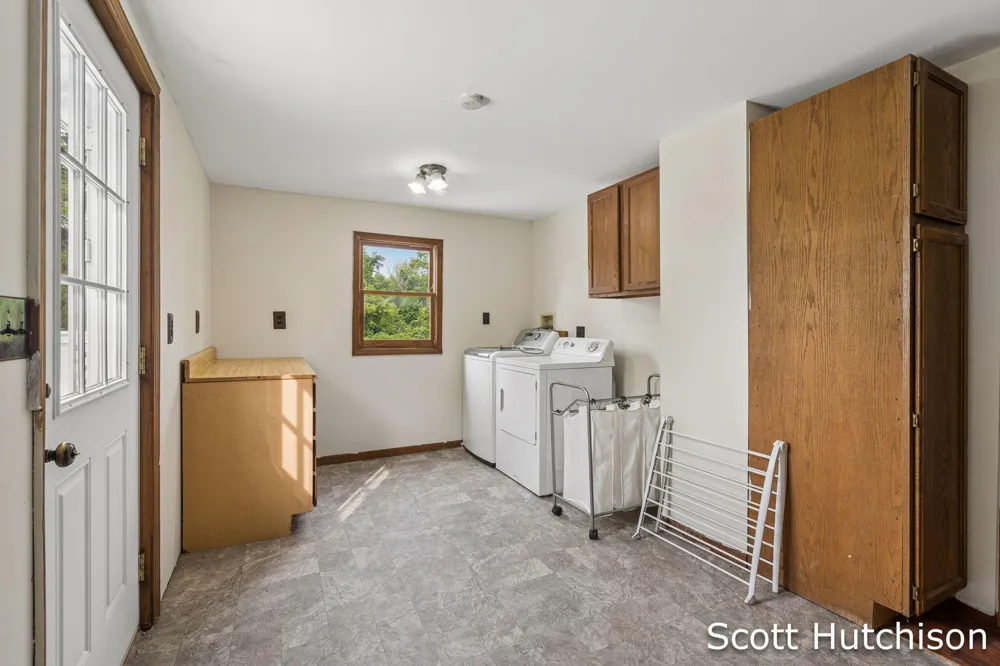 7265 W Carson City Road Eureka Township, MI 48838