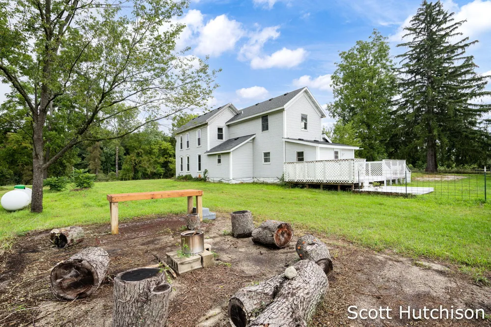 7265 W Carson City Road Eureka Township, MI 48838