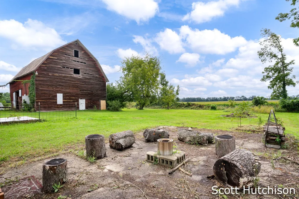 7265 W Carson City Road Eureka Township, MI 48838