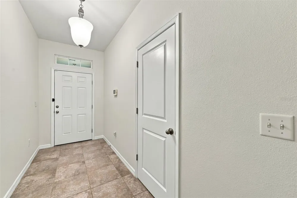 5237 5TH WAY St Petersburg, FL 33703