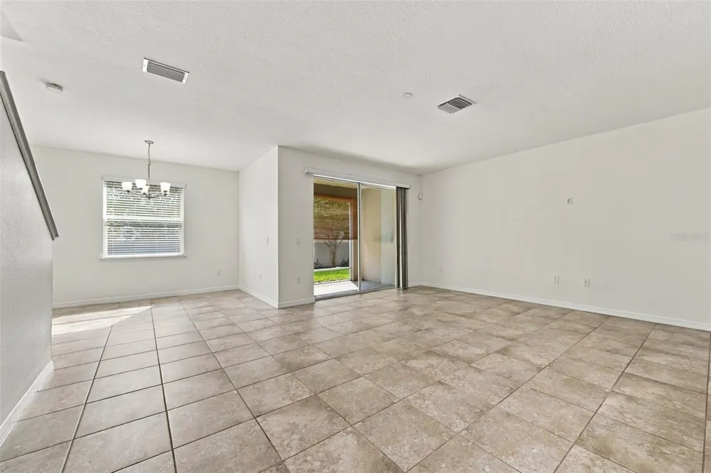 5237 5TH WAY St Petersburg, FL 33703