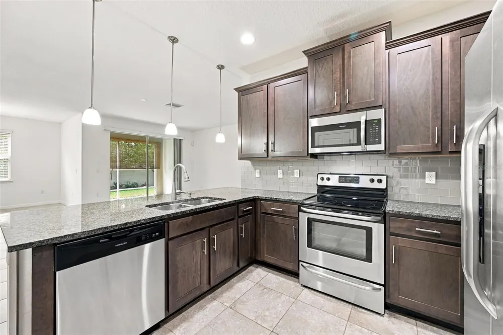 5237 5TH WAY St Petersburg, FL 33703