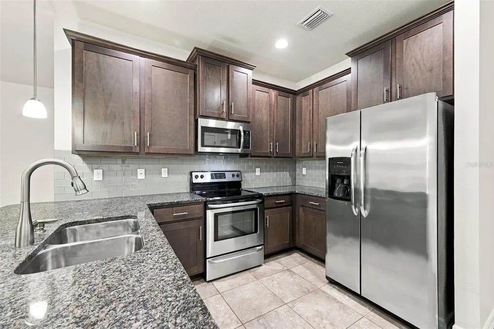 5237 5TH WAY St Petersburg, FL 33703