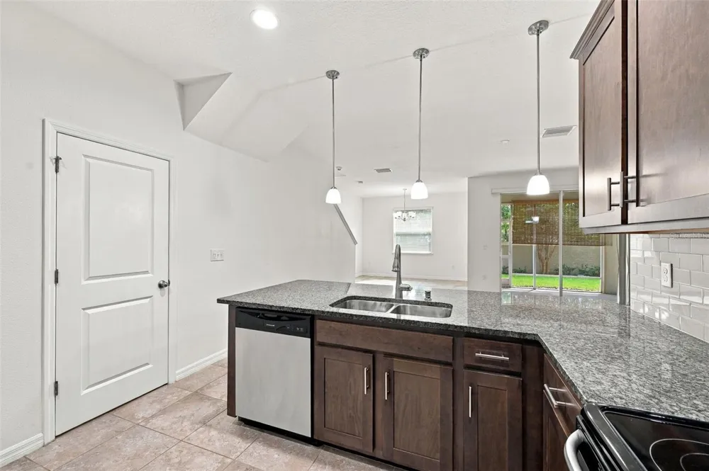5237 5TH WAY St Petersburg, FL 33703
