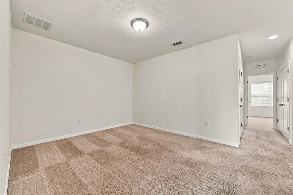 5237 5TH WAY St Petersburg, FL 33703