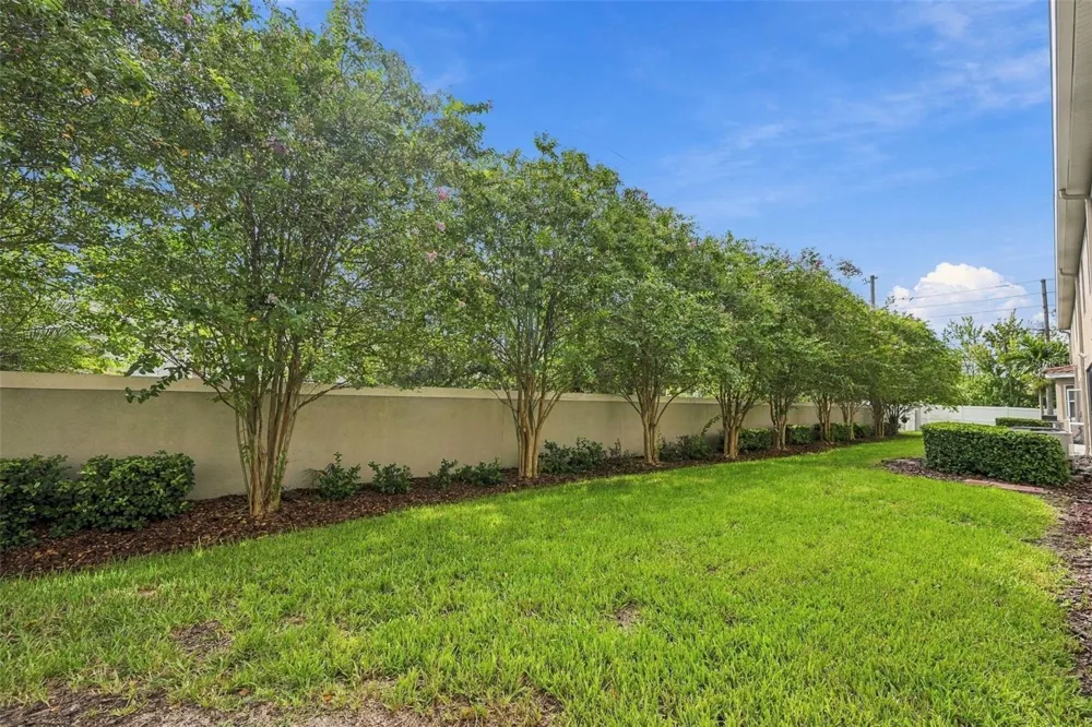 5237 5TH WAY St Petersburg, FL 33703