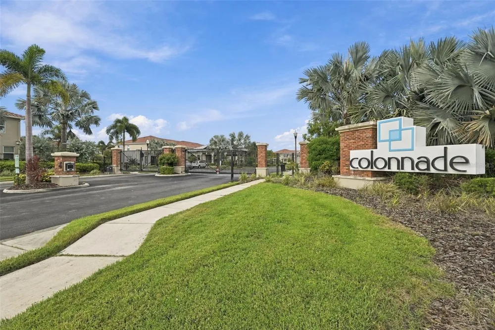 5237 5TH WAY St Petersburg, FL 33703