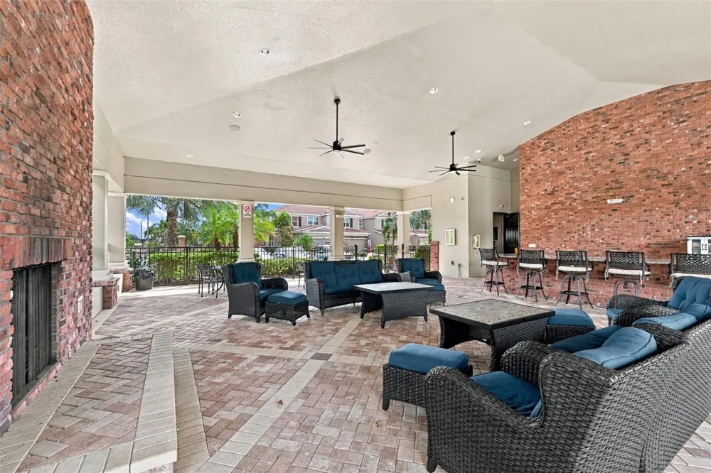 5237 5TH WAY St Petersburg, FL 33703