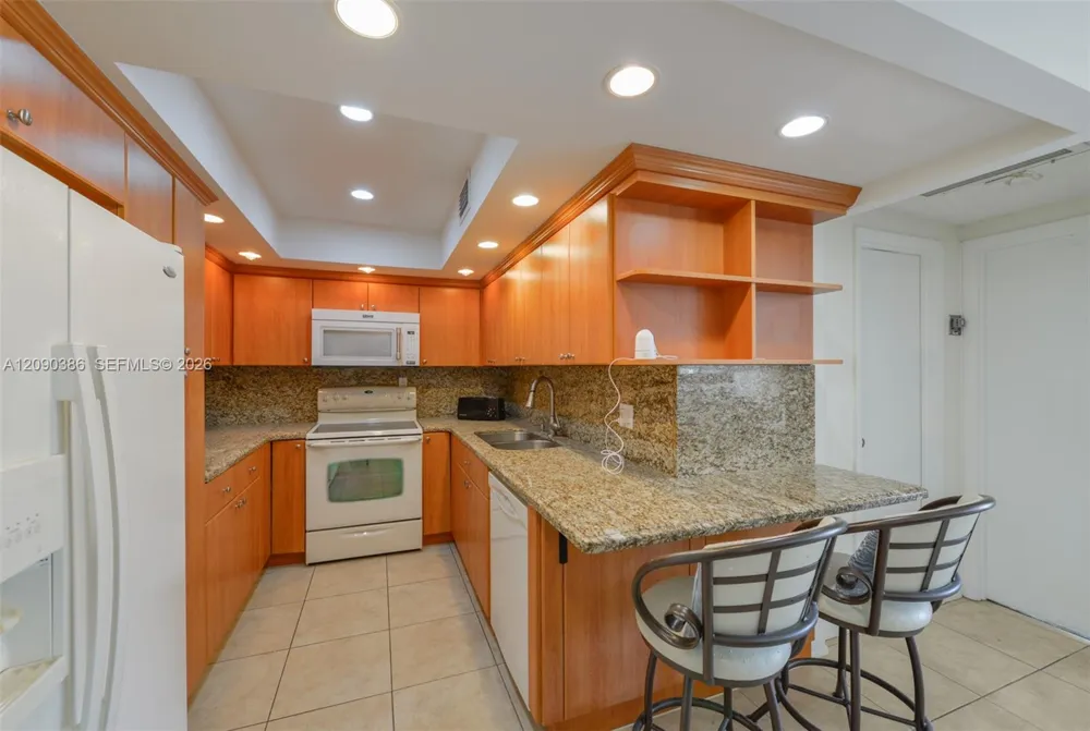 1980 S Ocean Dr #3A Hallandale Beach, FL 33009