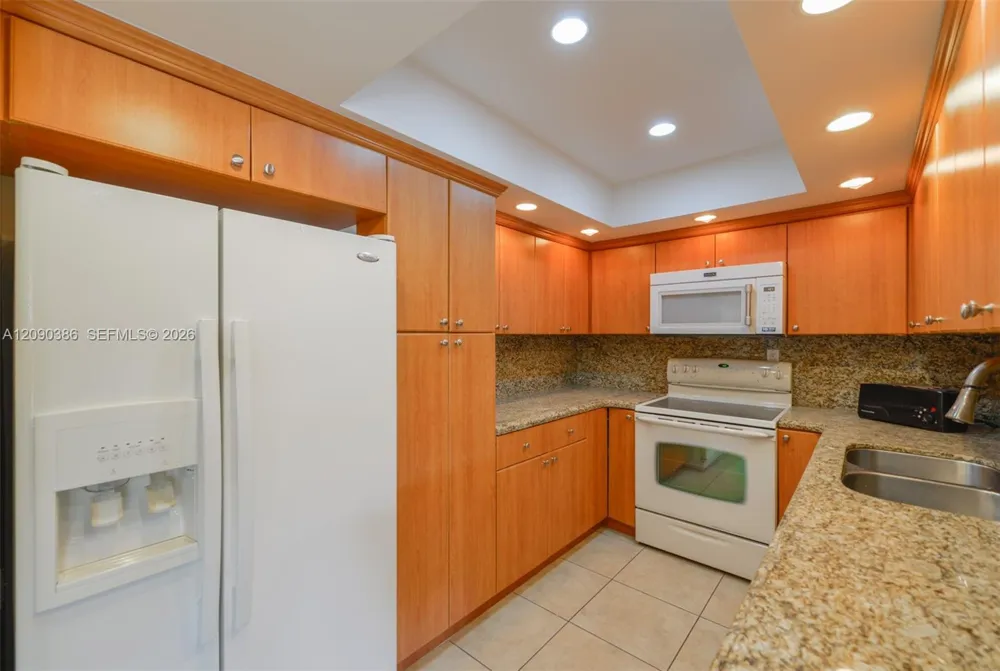 1980 S Ocean Dr #3A Hallandale Beach, FL 33009
