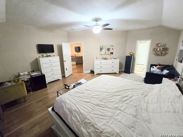 8419 BRANCH HOLLOW DR Universal City, TX 78148