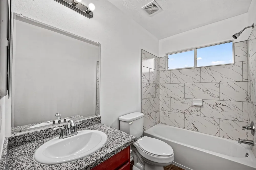 4403 Sprangletop Avenue Baytown, TX 77521