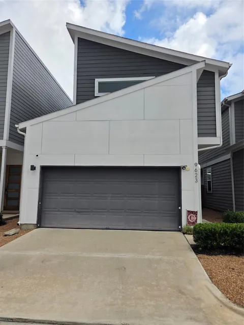 9623 Habitat Street