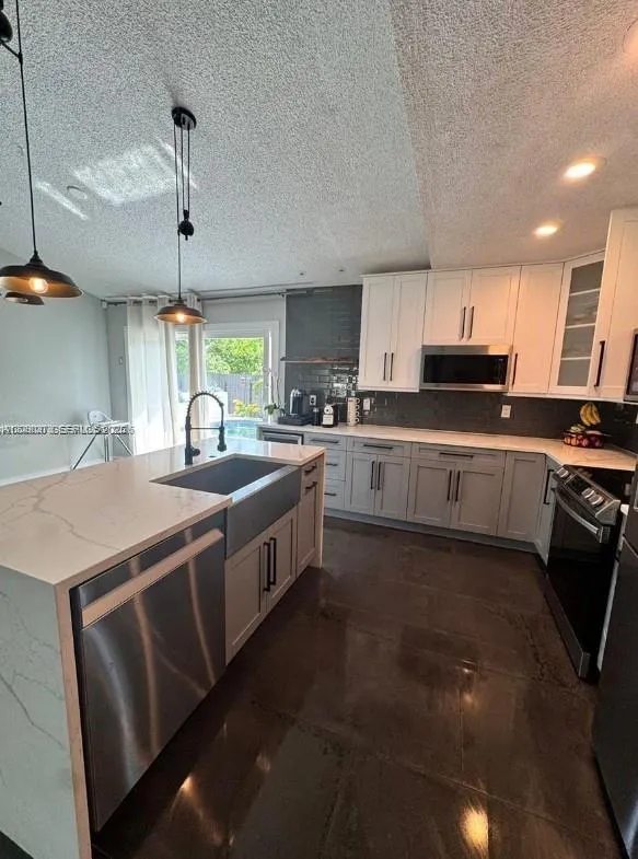 3415 55th Dr E Bradenton, FL 34203
