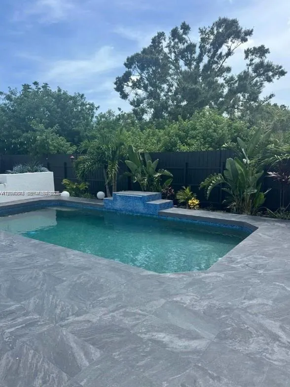 3415 55th Dr E Bradenton, FL 34203