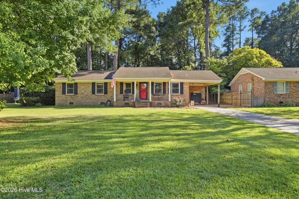 202 Lindenwood Drive Greenville, NC 27834