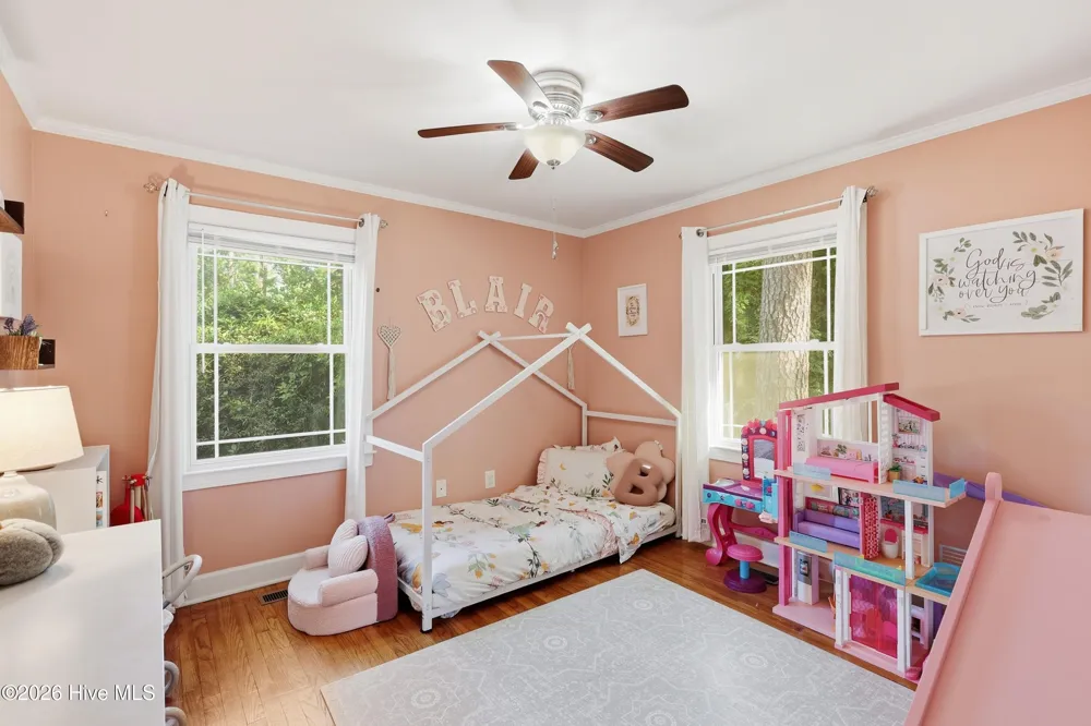 202 Lindenwood Drive Greenville, NC 27834