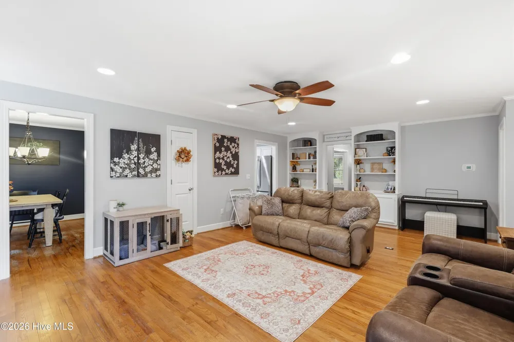 202 Lindenwood Drive Greenville, NC 27834
