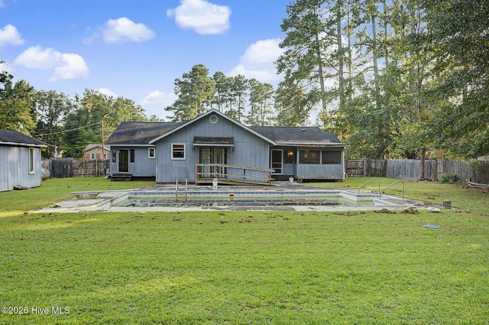 21761 W Bundy Street Wagram, NC 28396