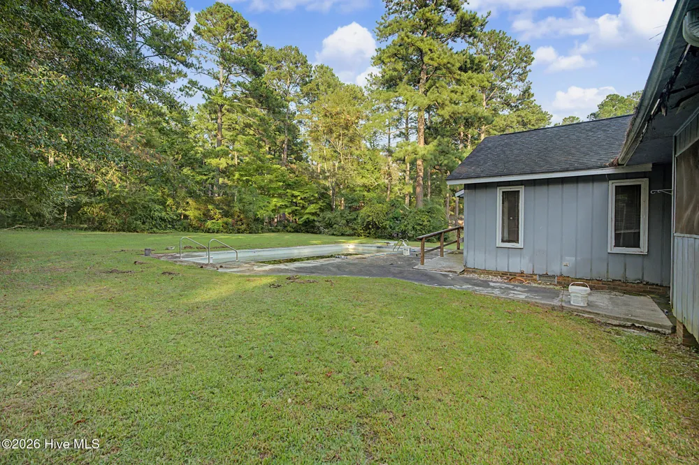 21761 W Bundy Street Wagram, NC 28396