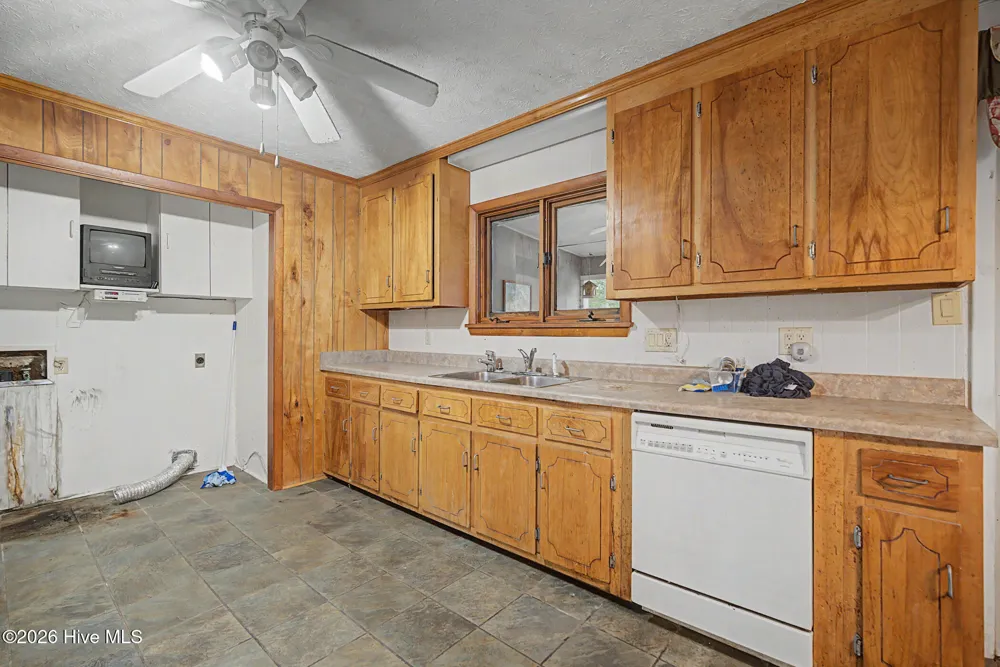21761 W Bundy Street Wagram, NC 28396