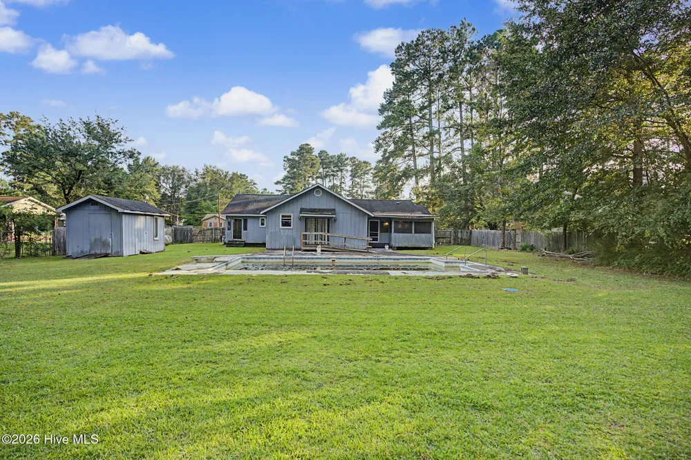21761 W Bundy Street Wagram, NC 28396