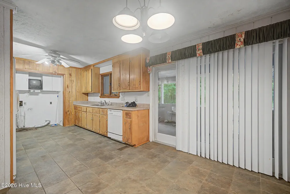 21761 W Bundy Street Wagram, NC 28396