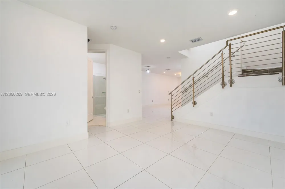 10365 NW 66th St Doral, FL 33178