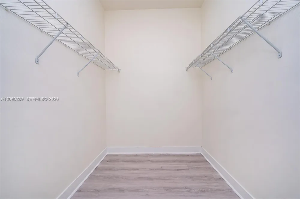 10365 NW 66th St Doral, FL 33178