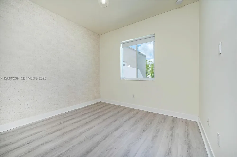 10365 NW 66th St Doral, FL 33178