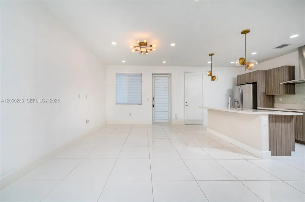 10365 NW 66th St Doral, FL 33178