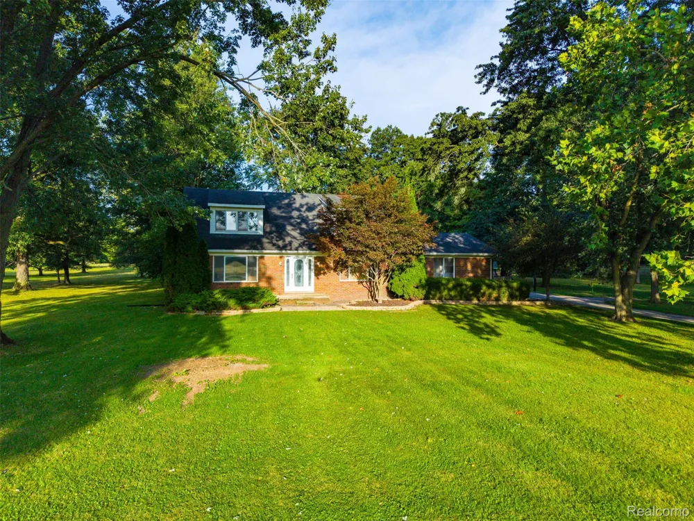26516 Romine Road Huron Charter Township, MI 48164