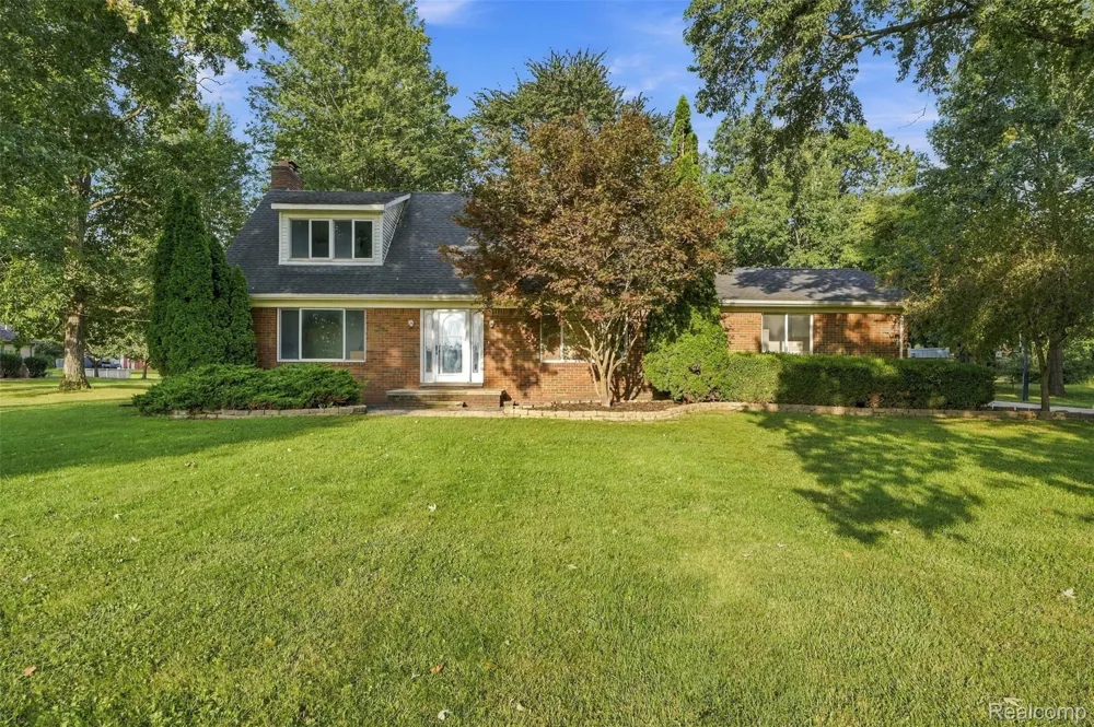 26516 Romine Road Huron Charter Township, MI 48164