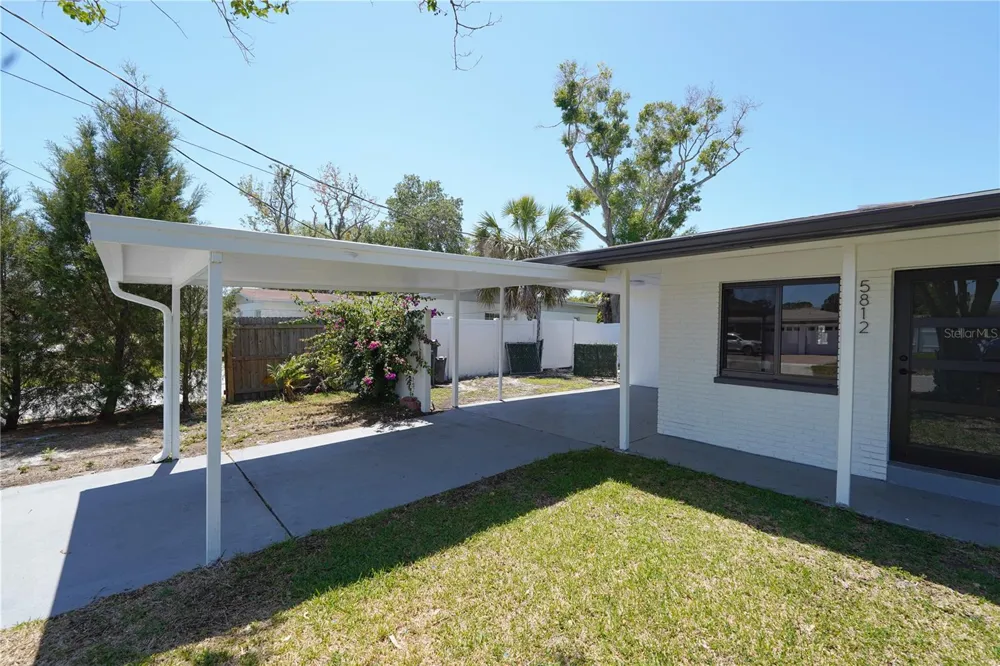 5812 LIVERPOOL DRIVE Tampa, FL 33615