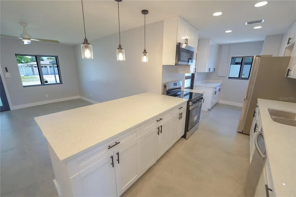 5812 LIVERPOOL DRIVE Tampa, FL 33615