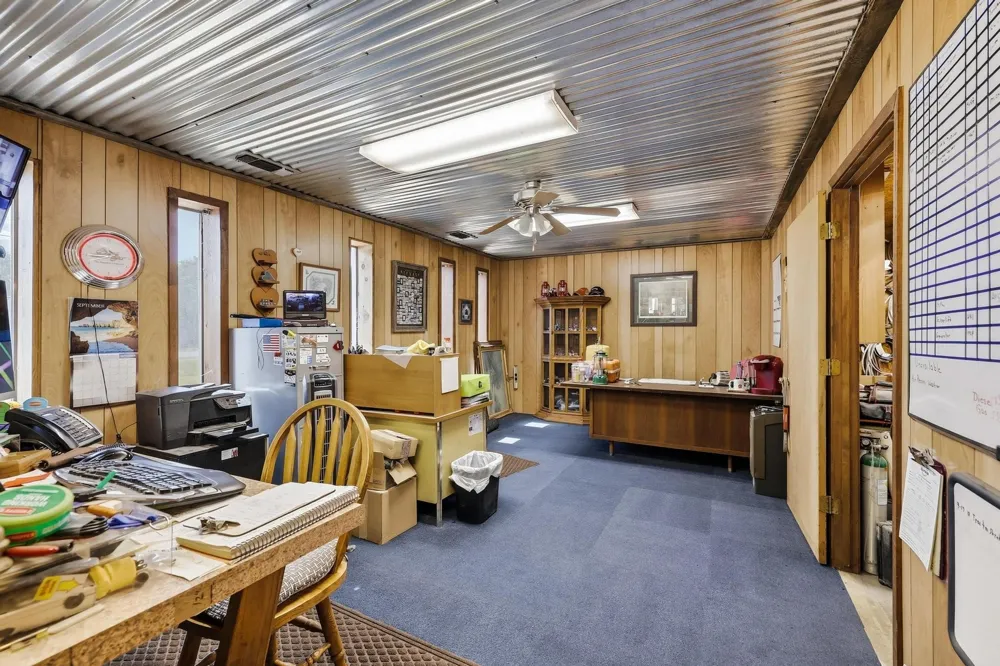2460 Farm Road 79 Paris, TX 75460