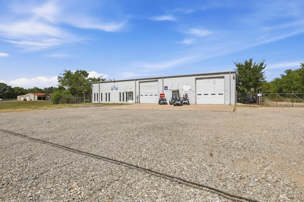 2460 Farm Road 79 Paris, TX 75460