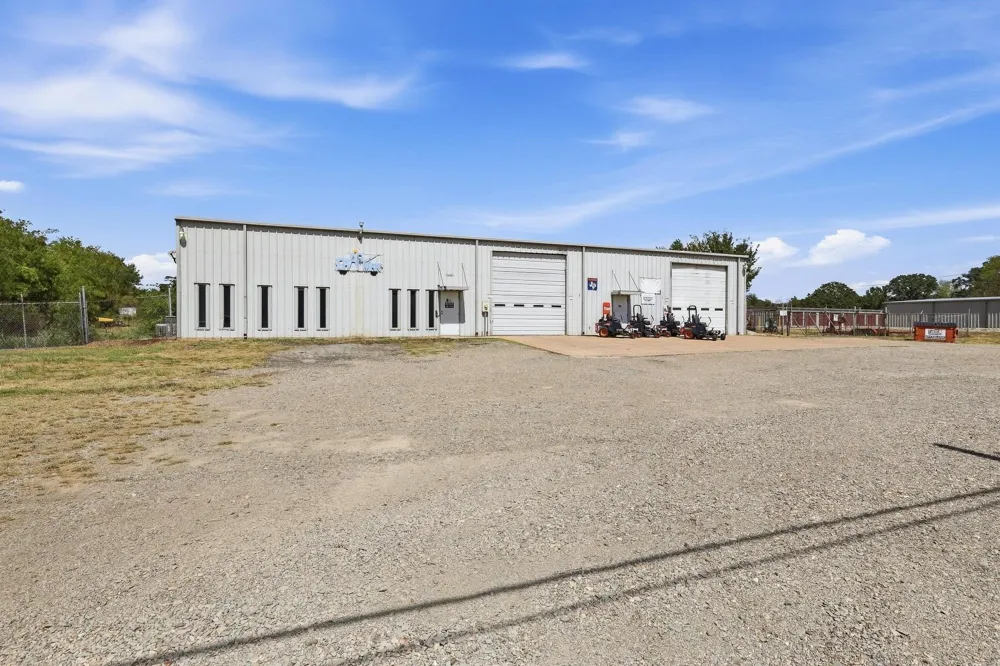 2460 Farm Road 79 Paris, TX 75460