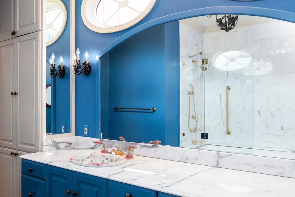 5826 Farquhar Lane Dallas, TX 75209