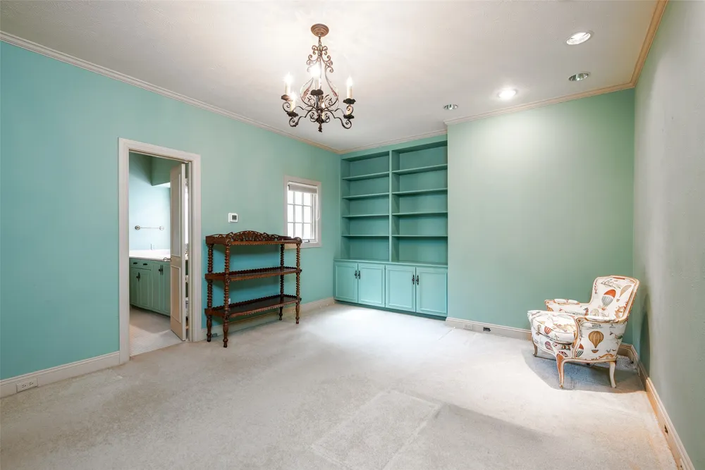 5826 Farquhar Lane Dallas, TX 75209