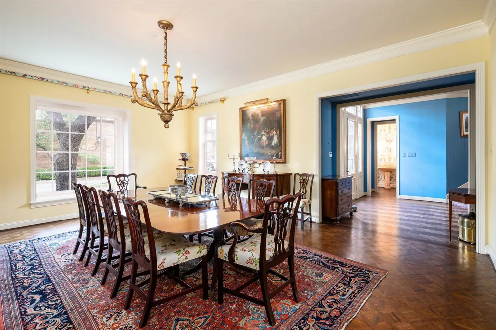 5826 Farquhar Lane Dallas, TX 75209