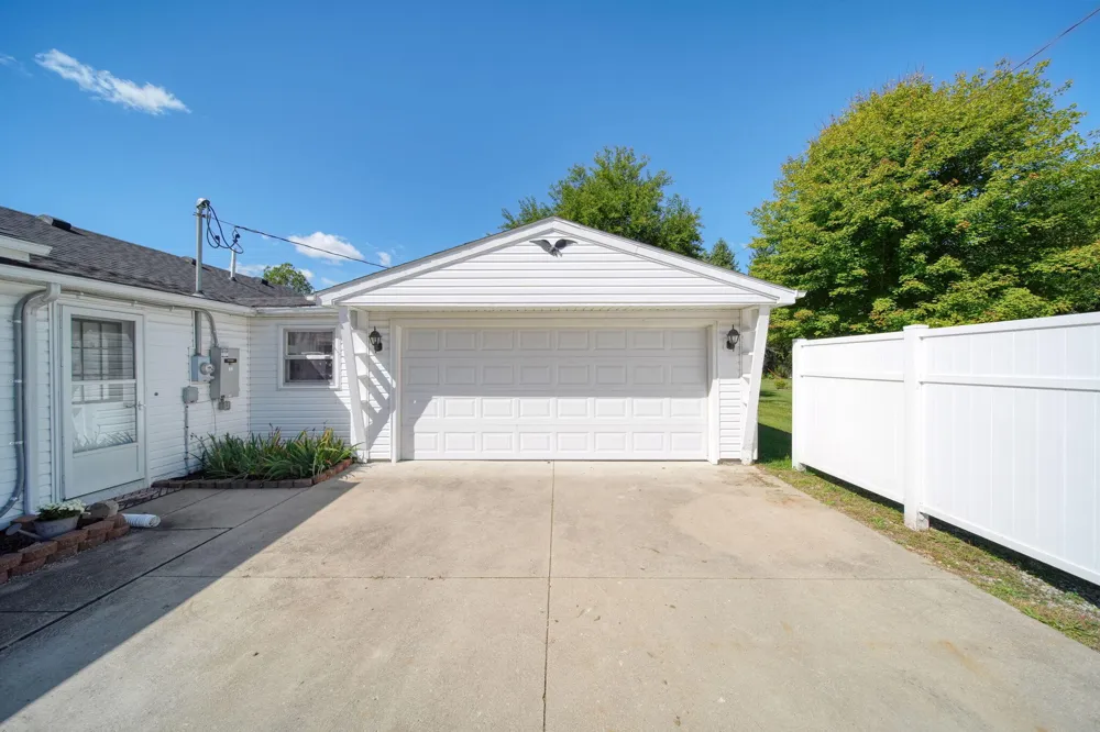 4672 Douglas Road Ida, MI 48140