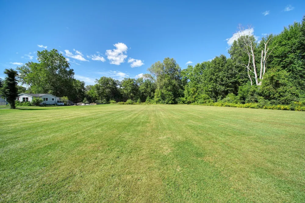 4672 Douglas Road Ida, MI 48140