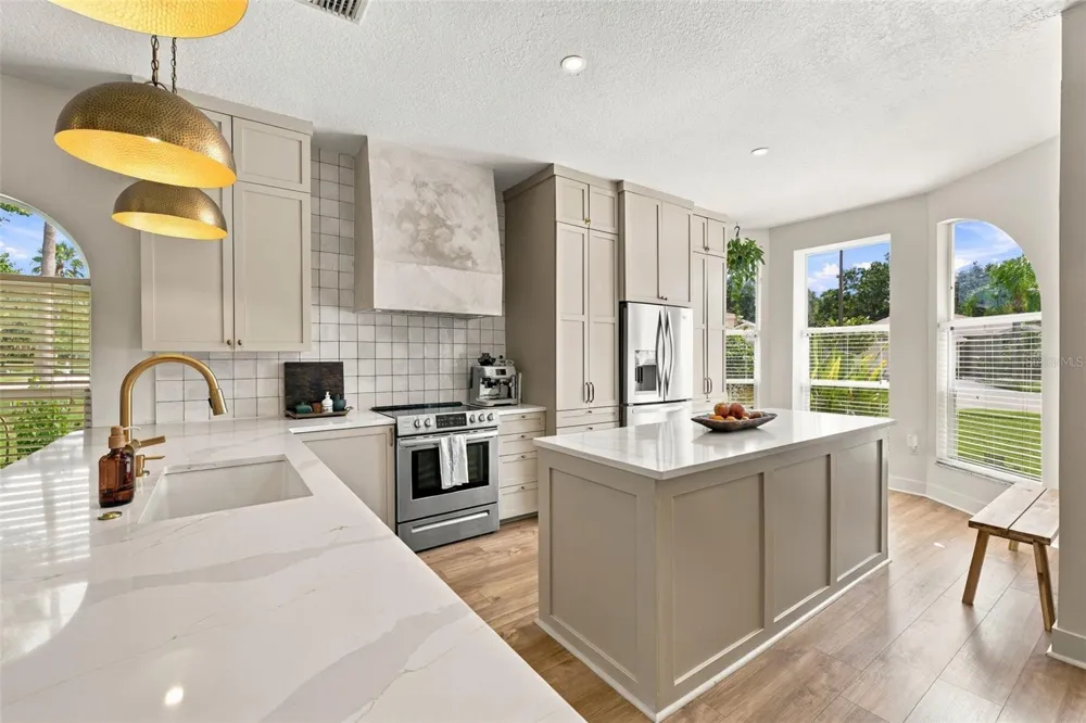624 KINGSMILL COURT Oldsmar, FL 34677