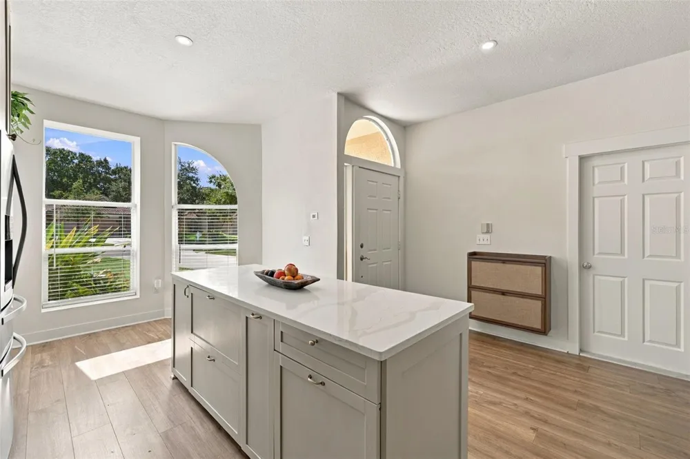 624 KINGSMILL COURT Oldsmar, FL 34677