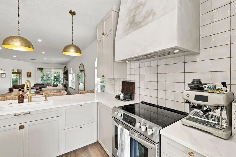 624 KINGSMILL COURT Oldsmar, FL 34677