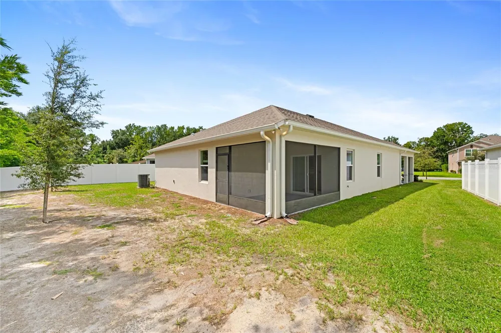 1121 BRADFORD RIDGE Leesburg, FL 34748