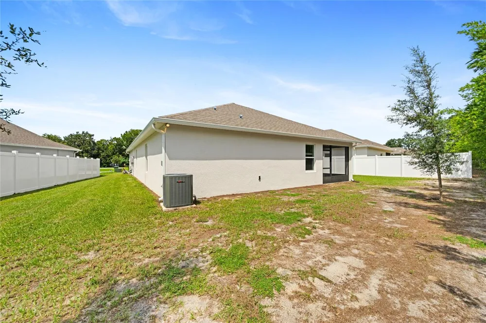 1121 BRADFORD RIDGE Leesburg, FL 34748